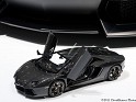1:8 - Robert Gülpen - Lamborghini - Aventador LP700-4 - 2011 - Carbon Fiber - Calle - $4.7 Millones. Modelo de coche más caro del mundo - 3